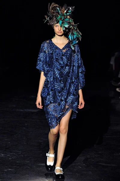 Look 5